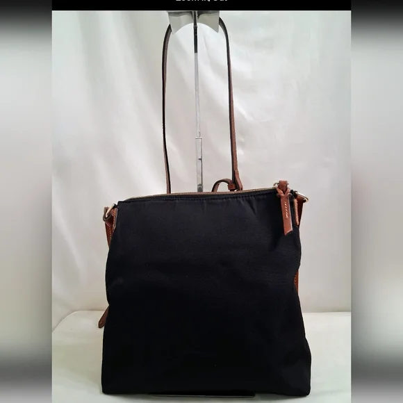 Dooney & Bourke Black Nylon Tan Straps Double Zip Crossbody Bag W Free Pouch - Picture 2 of 12